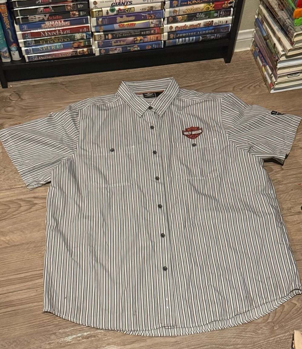 Harley Davidson Short Sleeve Pinstripe Shirt Size 2XL Grey